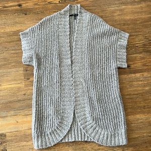 Mac&Jac open front chunky cardigan short sleeve sweater. Size medium